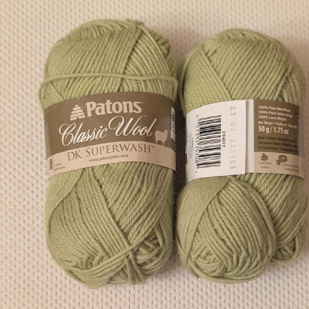 Patons Classic Wool DK Superwash Yarn in Light Green